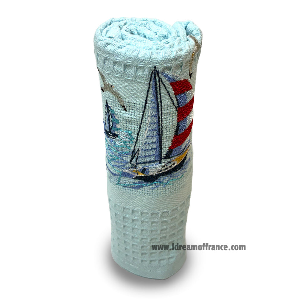 French kitchen towel - Waffle-weave - Embroidered - Sailboat aqua | Cotton Blanc