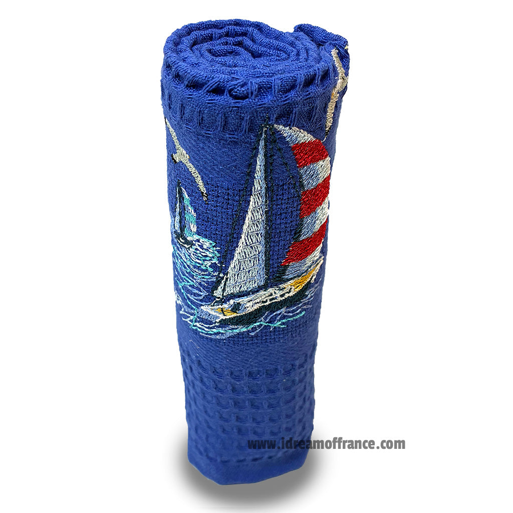 French kitchen towel - Waffle-weave - Embroidered - Sailboat navy | Cotton Blanc