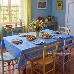 French Provencal tablecloth - Acrylic coated cotton, Spill-proof - Rectangular - Clos des Oliviers blue | Label France - Lifestyle Image