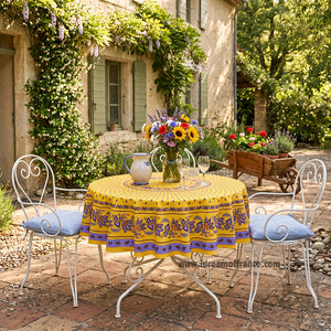 French Provencal tablecloth - Acrylic coated cotton, Spill-proof - 70" Round - Lisa yellow | Le Cluny