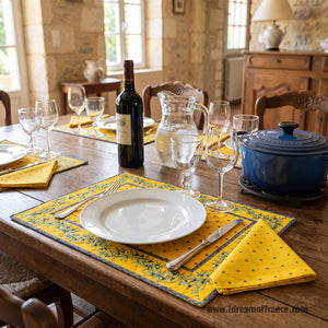 French Provencal placemat - Quilted cotton - Reversible - Calisson yellow & blue | Tissus Toselli - Lifestyle