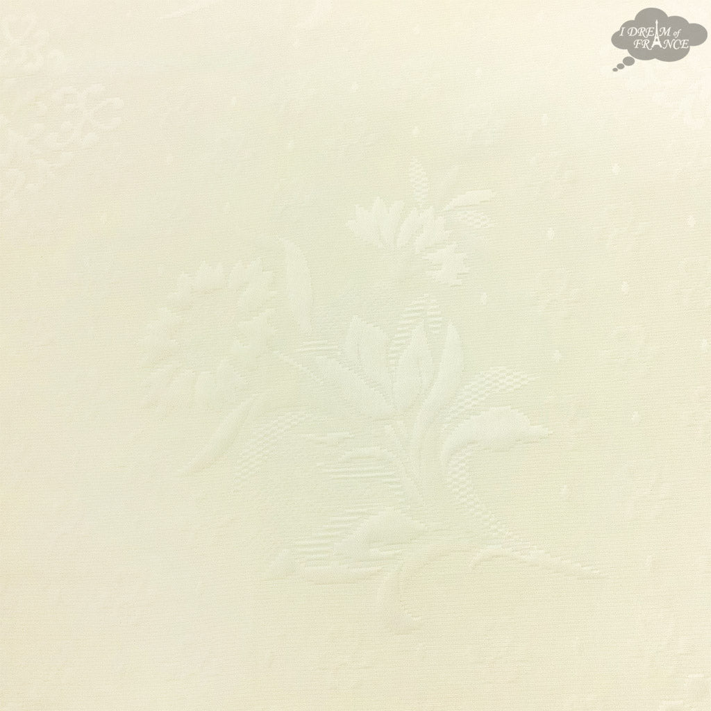 55x86" Rectangular Roses & Lavender Matelassé Tablecloth by Tissus Toselli